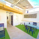 Hostel A2C (Adults Only)