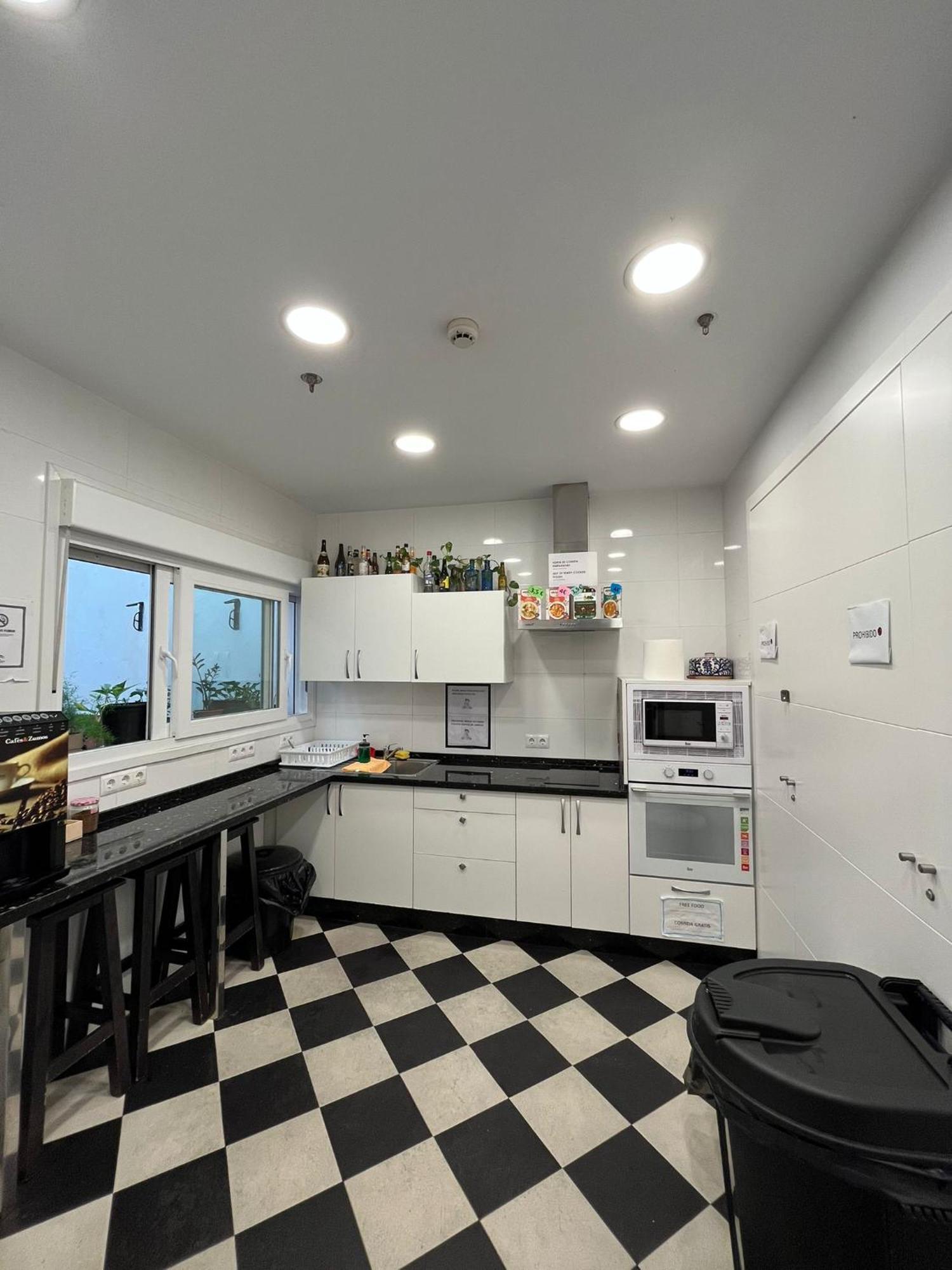 A2c (adults Only) Hostel *
