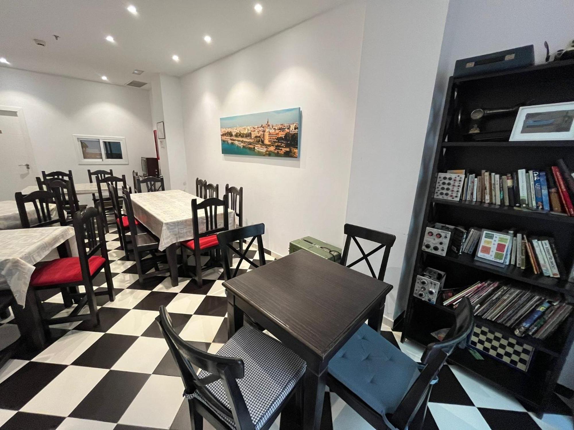 A2c (adults Only) Hostel