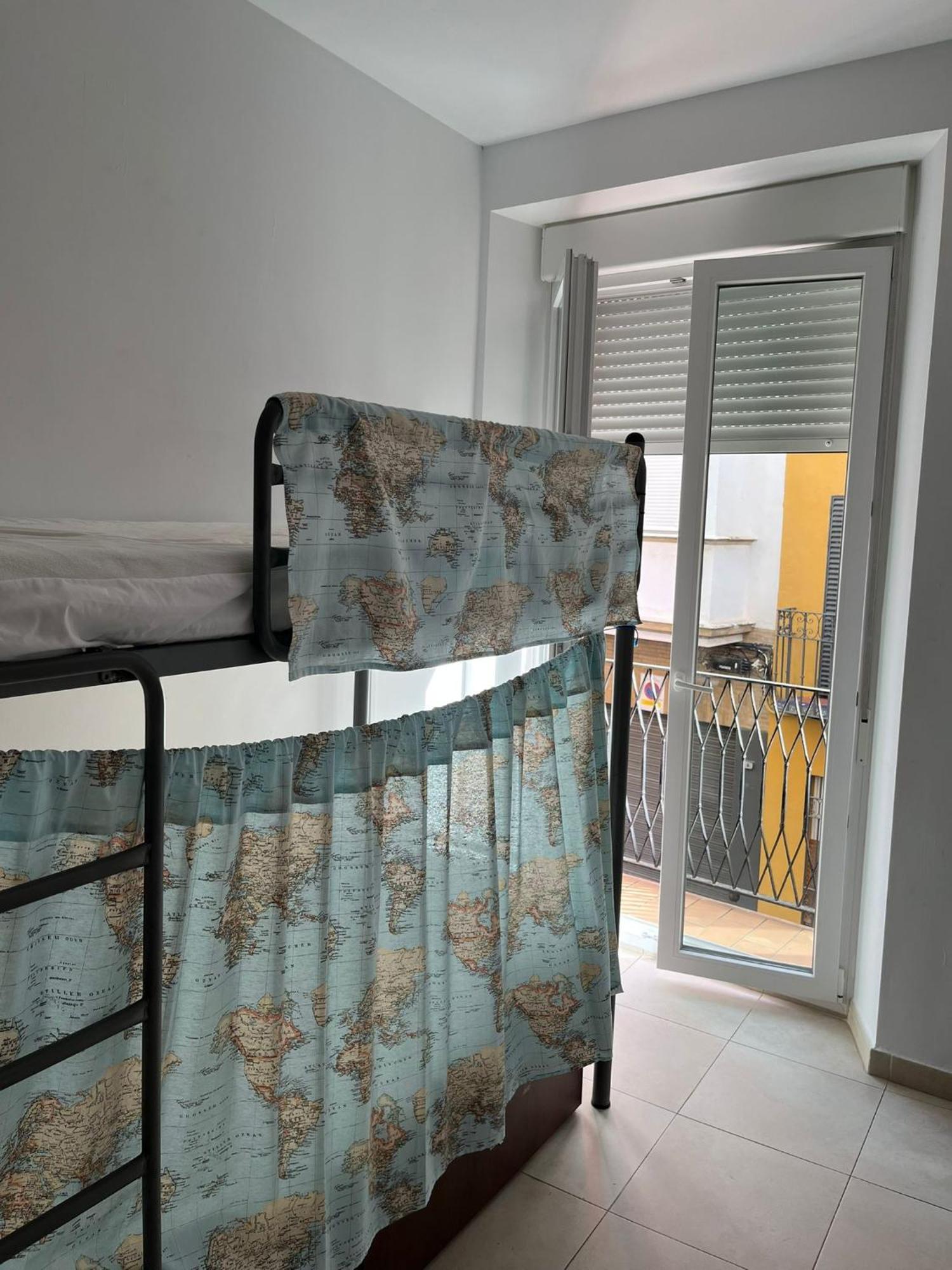 A2c (adults Only) Hostel