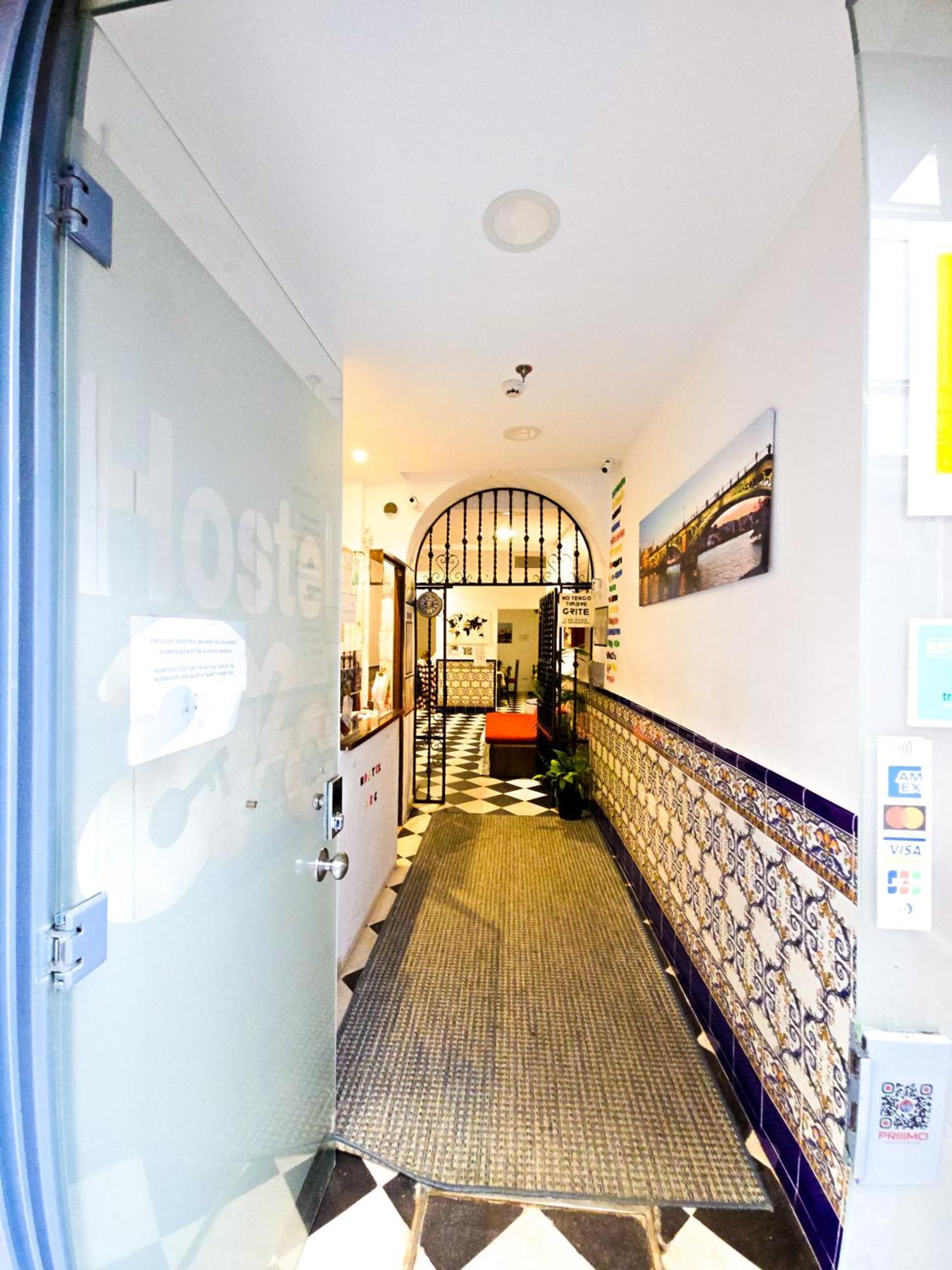 Hostel A2c (adults Only) *