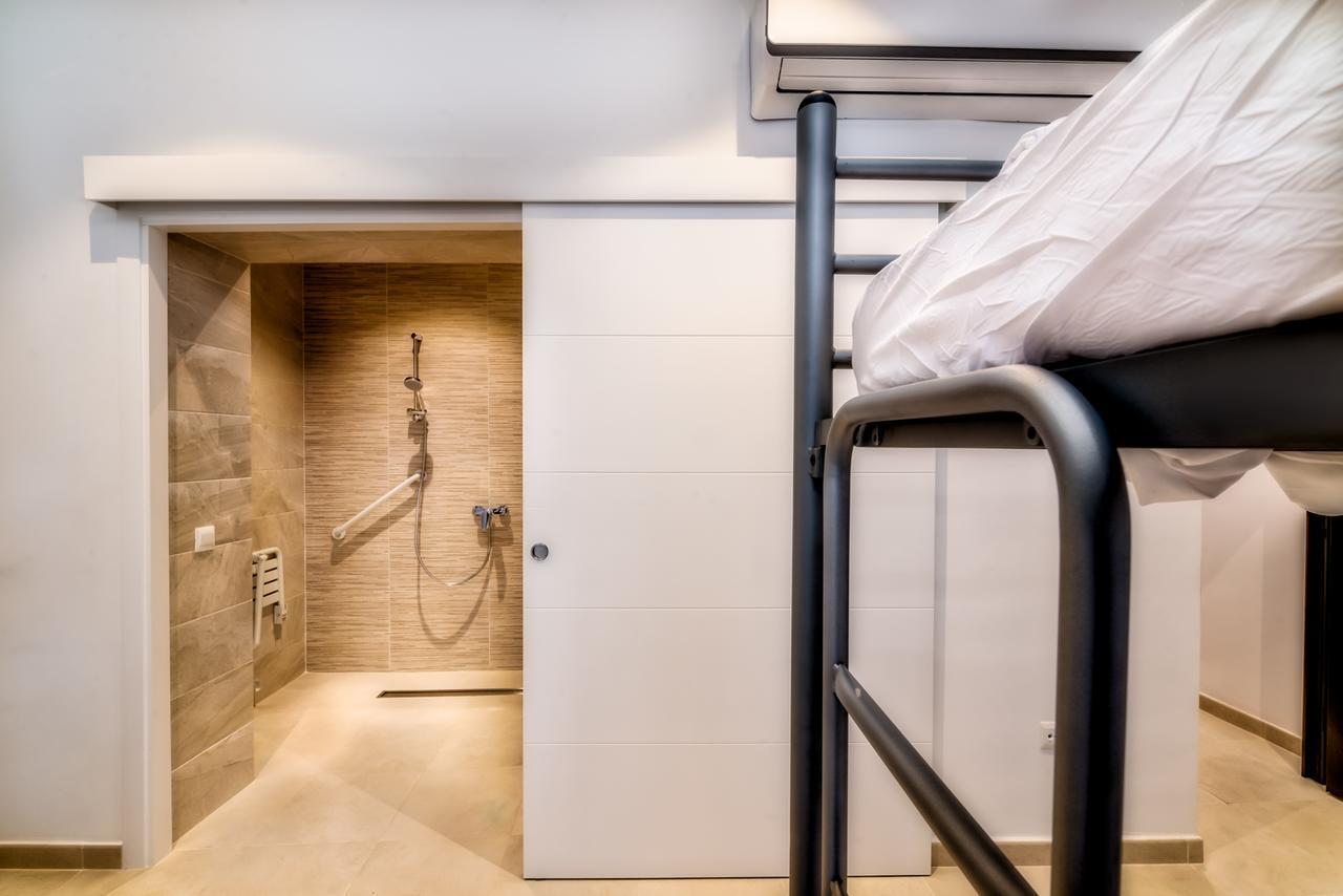 Hostel A2c (adults Only) *